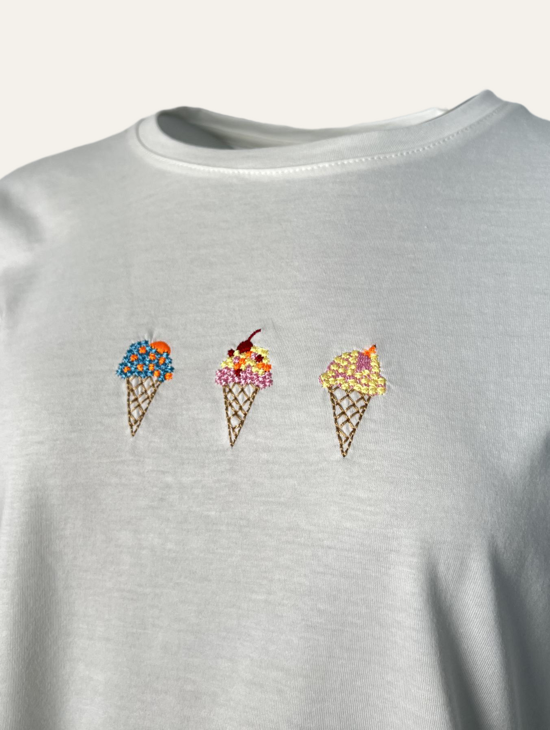 Ice-Cream T-Shirt "Icyy"