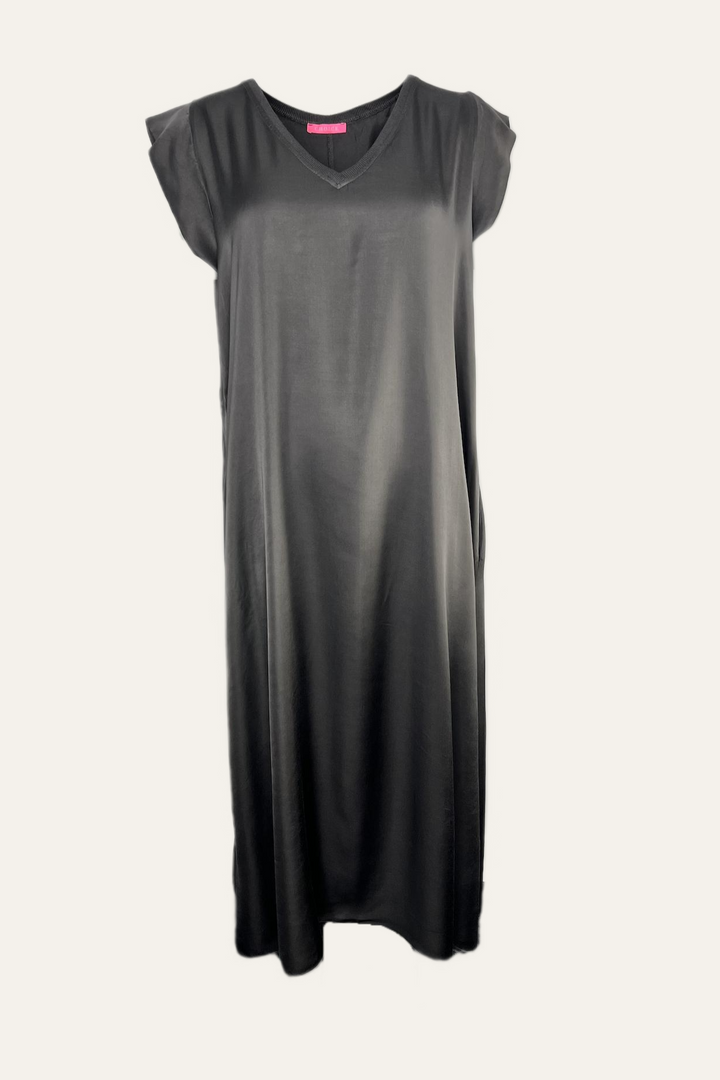 Satin Kleid "Svejaa"