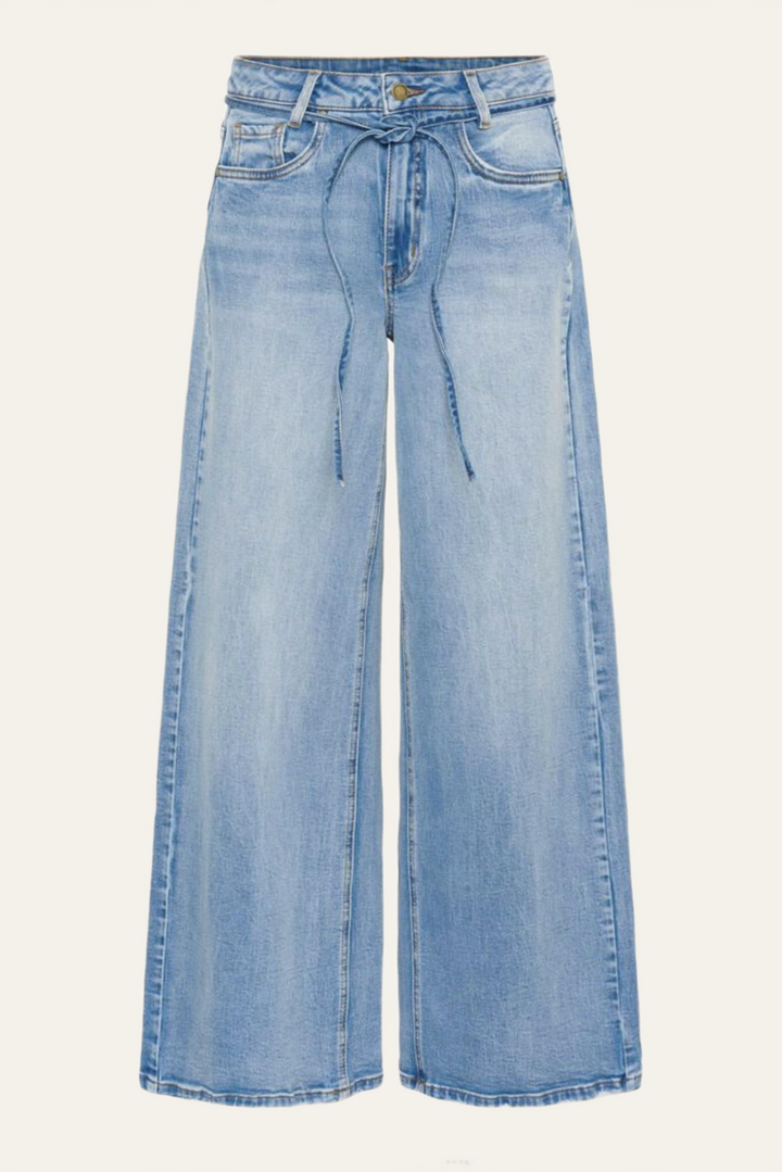 My Essential Wardrobe - "Karo"