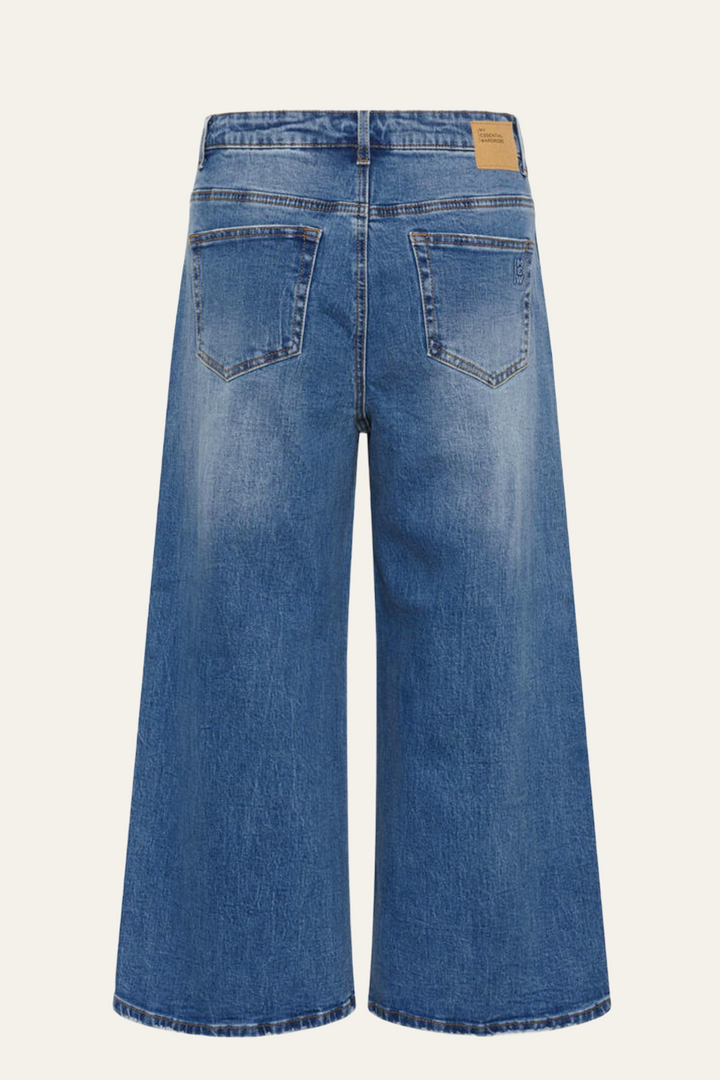 My Essential Wardrobe - "Alma"