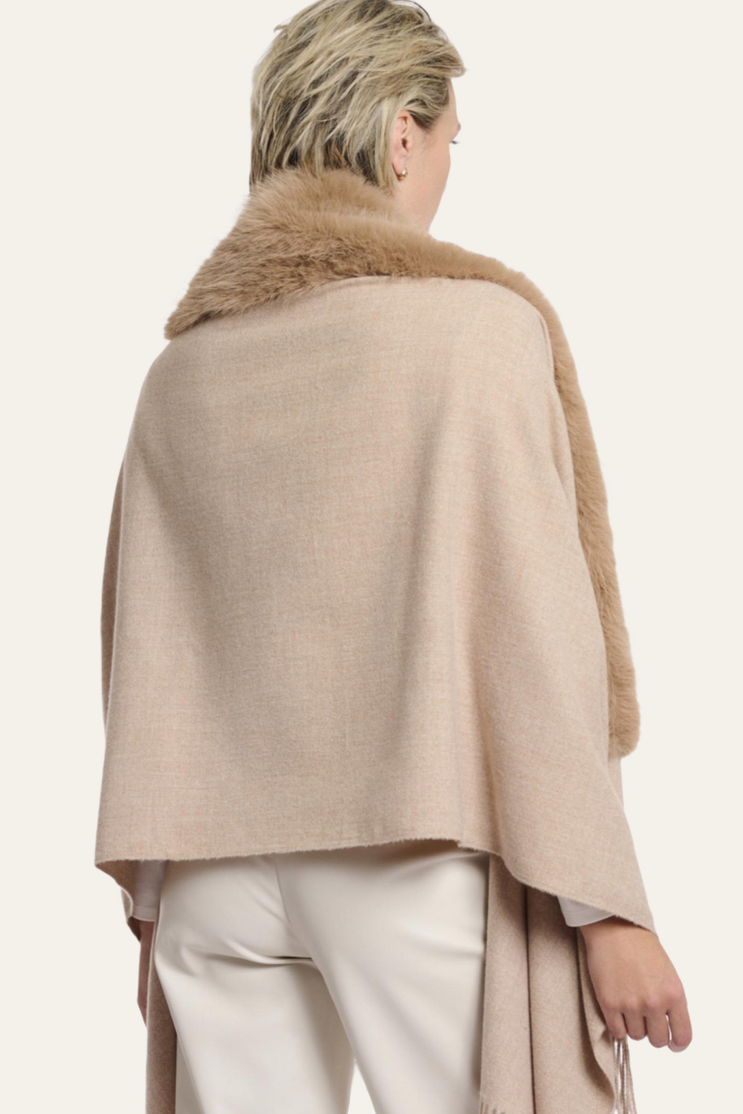 Rino & Pelle "Wendy" Cape