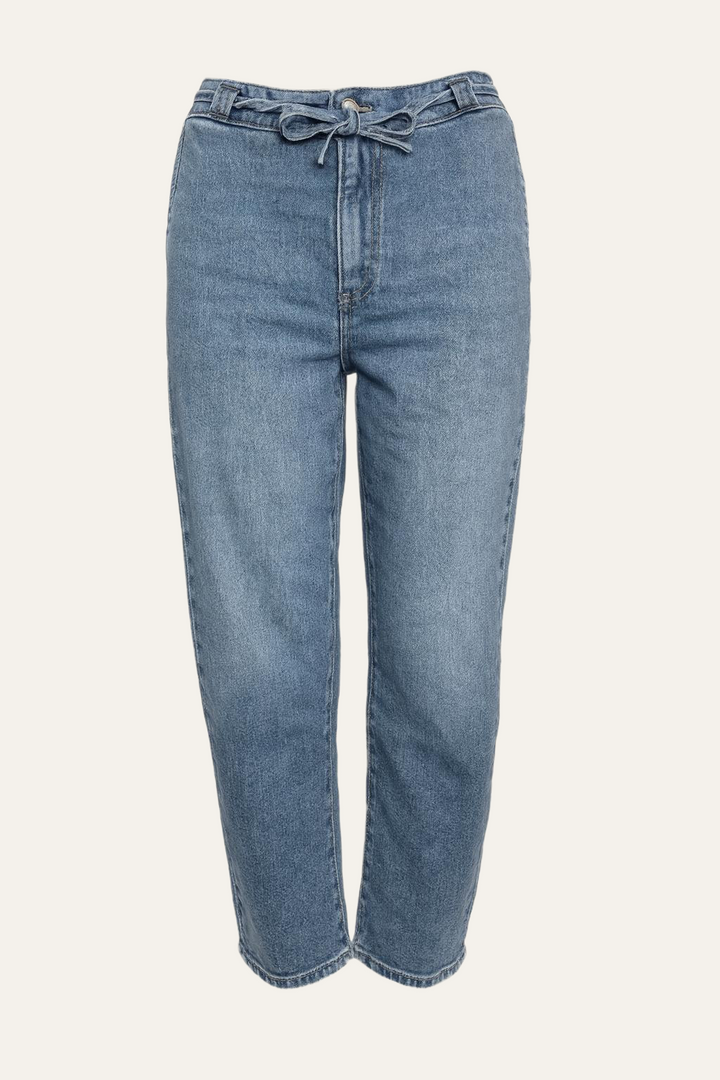 Denim Jeans mit Bindegürtel