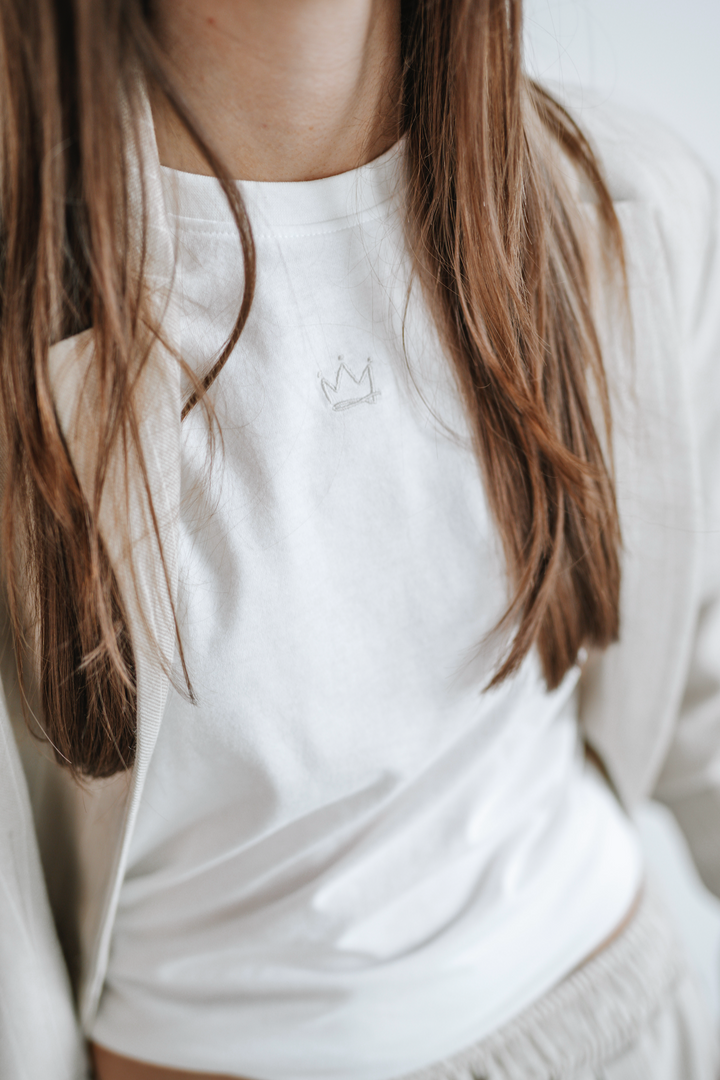 by ANIWI - Essential Tee