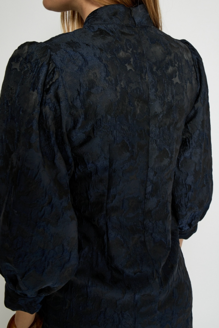 Minus - Short Dress "Mirelle"