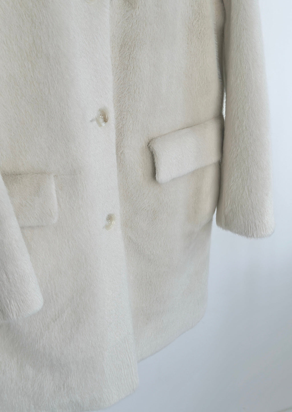 Pride To Be - Mantel - Elfi Mink - Offwhite