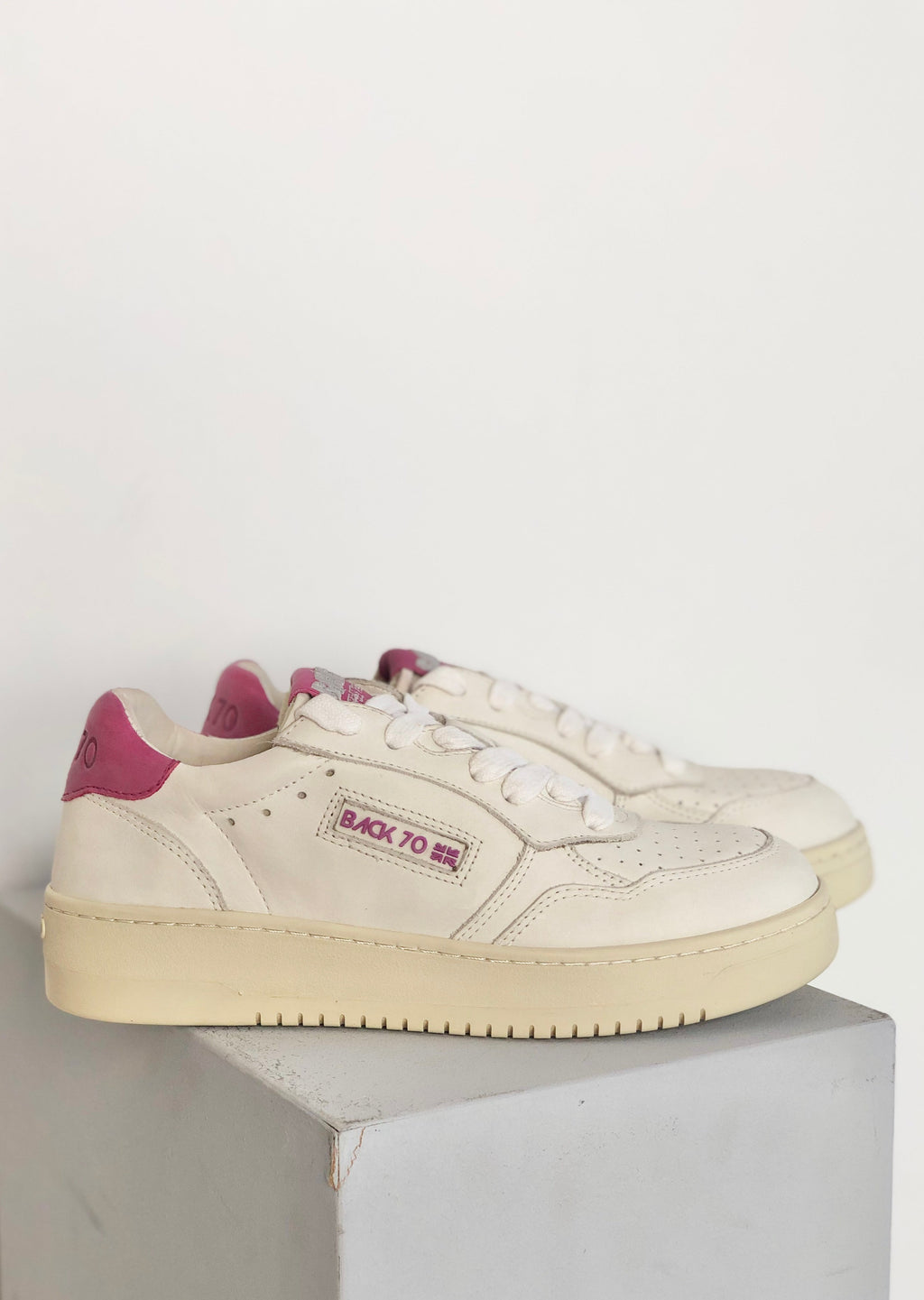 Back 70 Sneaker "Savanna Fuxia"