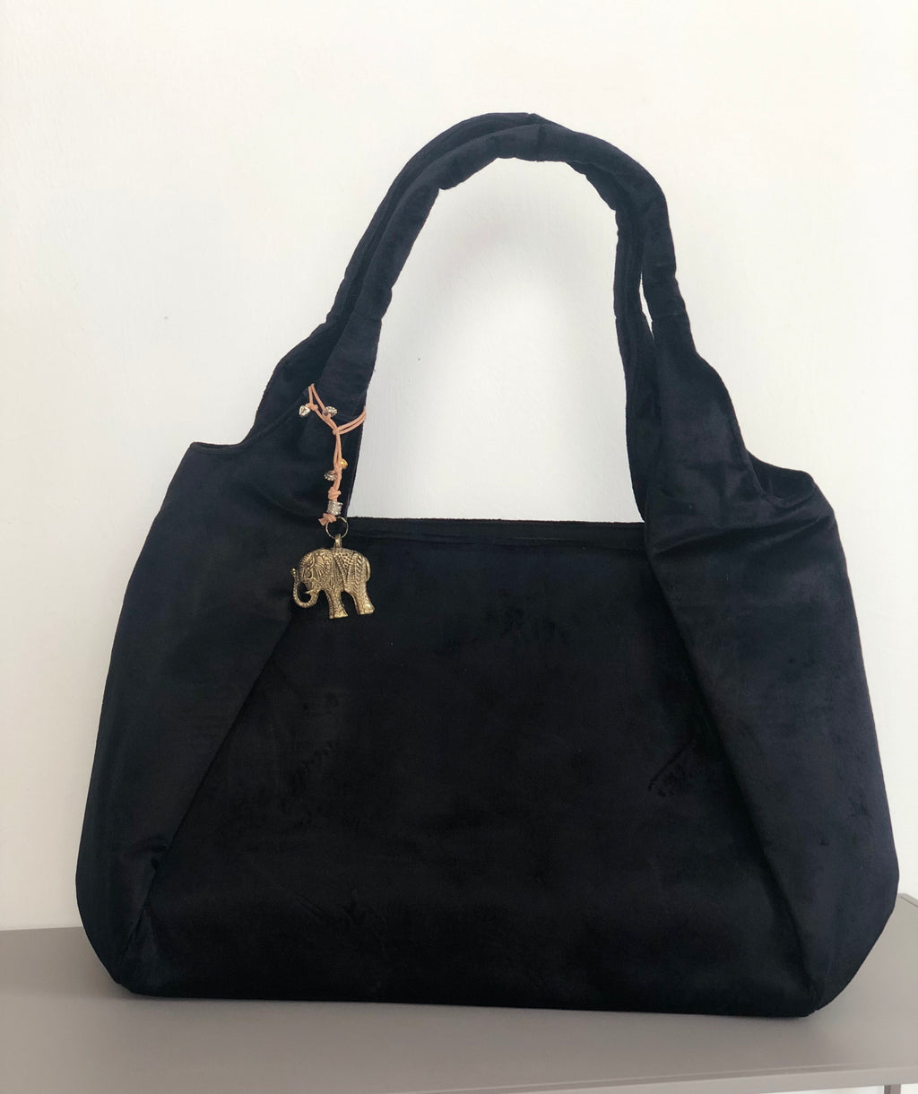 Anokhi Round Tote Bag - Black