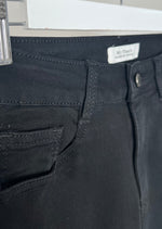 Straight Leg Jeans - "Jada" - Black