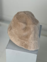 Pride To Be  - Bucket Hat  "Mimi" - Fakefur - Beige