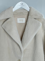 Pride To Be - Mantel - Kira Mink - Offwhite