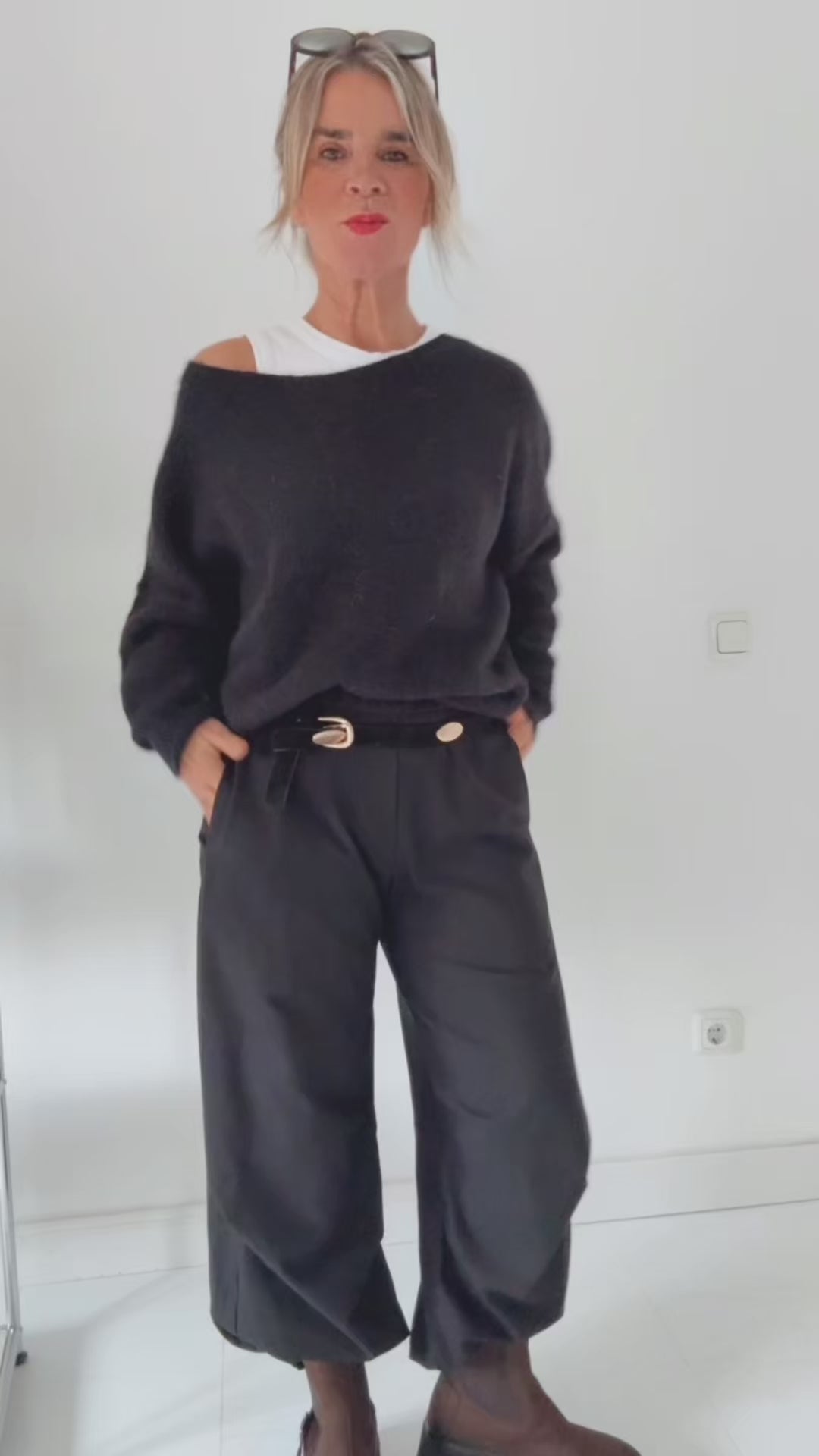 Off-Shoulder Pullover "Omaliaa"